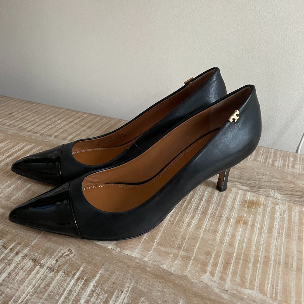 Tory Burch Black Penelope Cap Toe Pump - Size 7.5